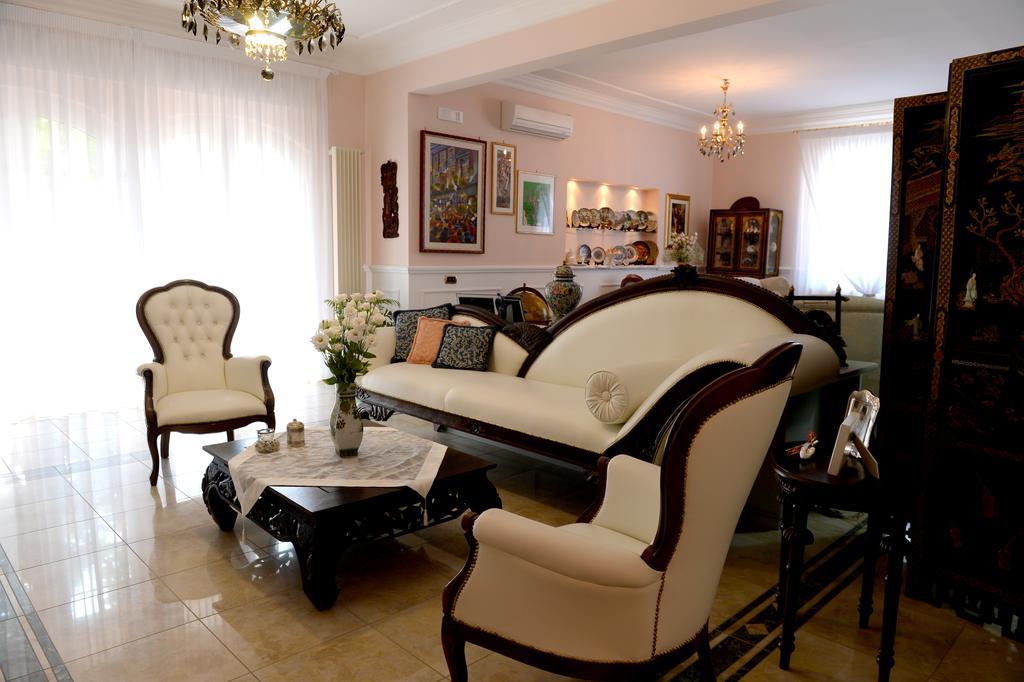 Il Giardino Delle Jacaranda Bed & Breakfast Талсано Екстериор снимка