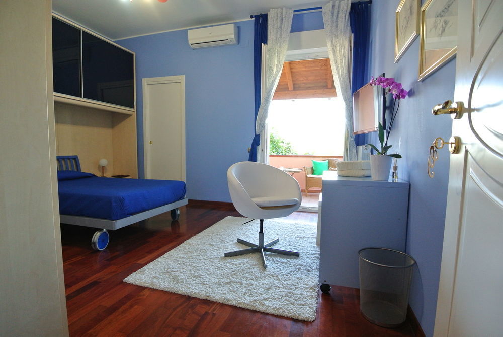Il Giardino Delle Jacaranda Bed & Breakfast Талсано Екстериор снимка