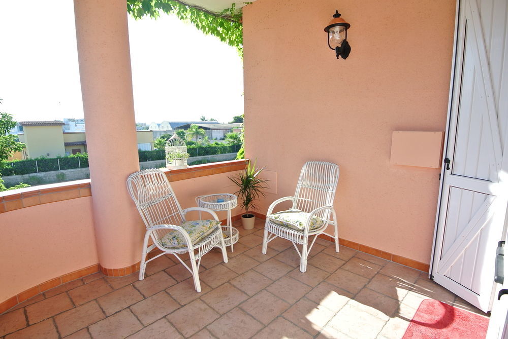 Il Giardino Delle Jacaranda Bed & Breakfast Талсано Екстериор снимка