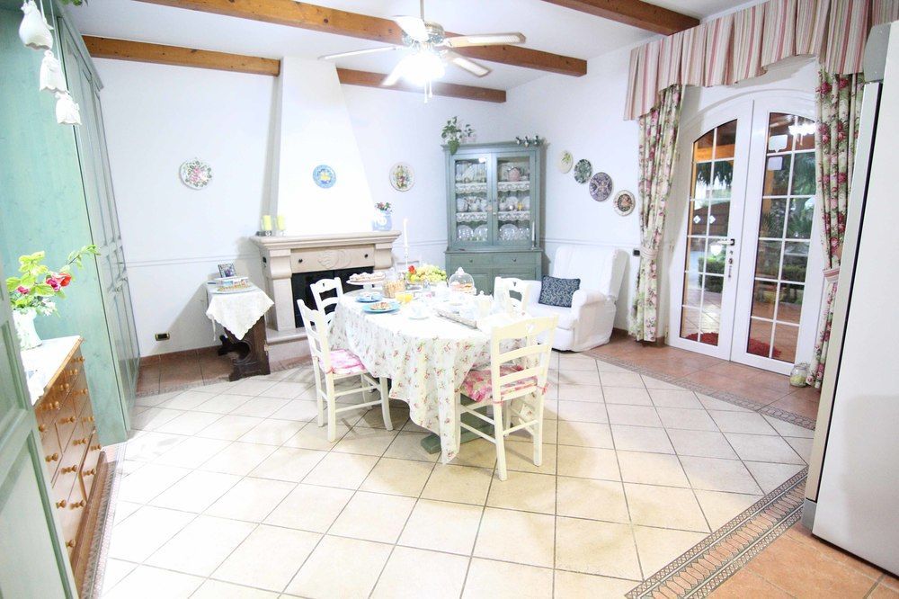 Il Giardino Delle Jacaranda Bed & Breakfast Талсано Екстериор снимка