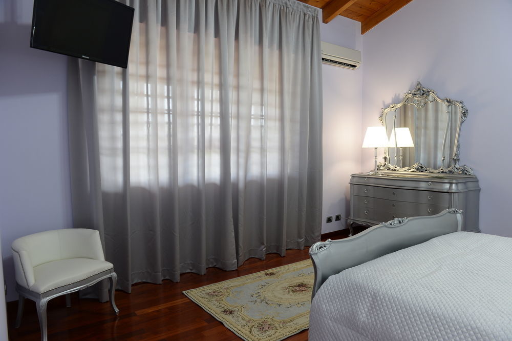 Il Giardino Delle Jacaranda Bed & Breakfast Талсано Екстериор снимка