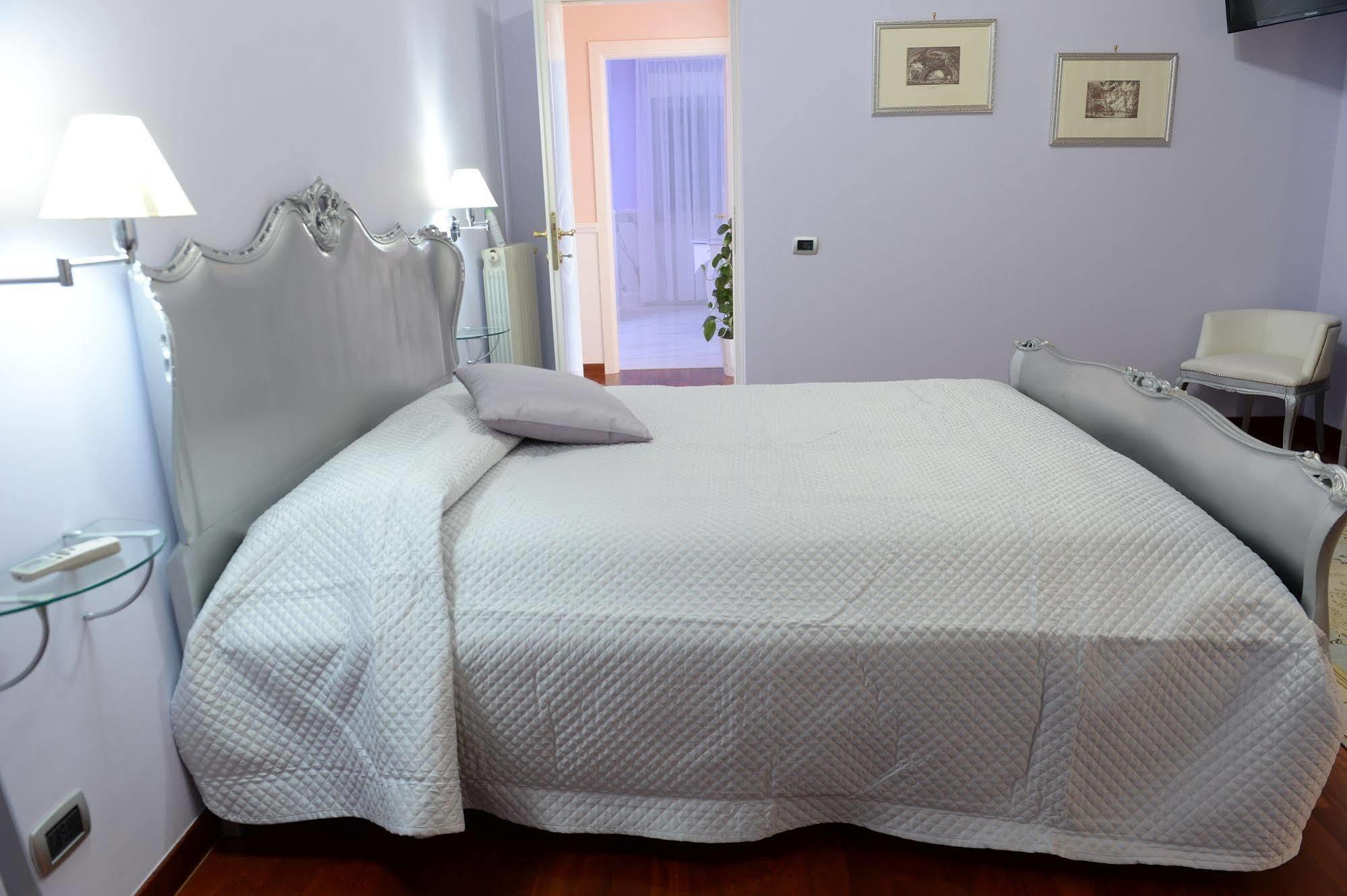 Il Giardino Delle Jacaranda Bed & Breakfast Талсано Екстериор снимка