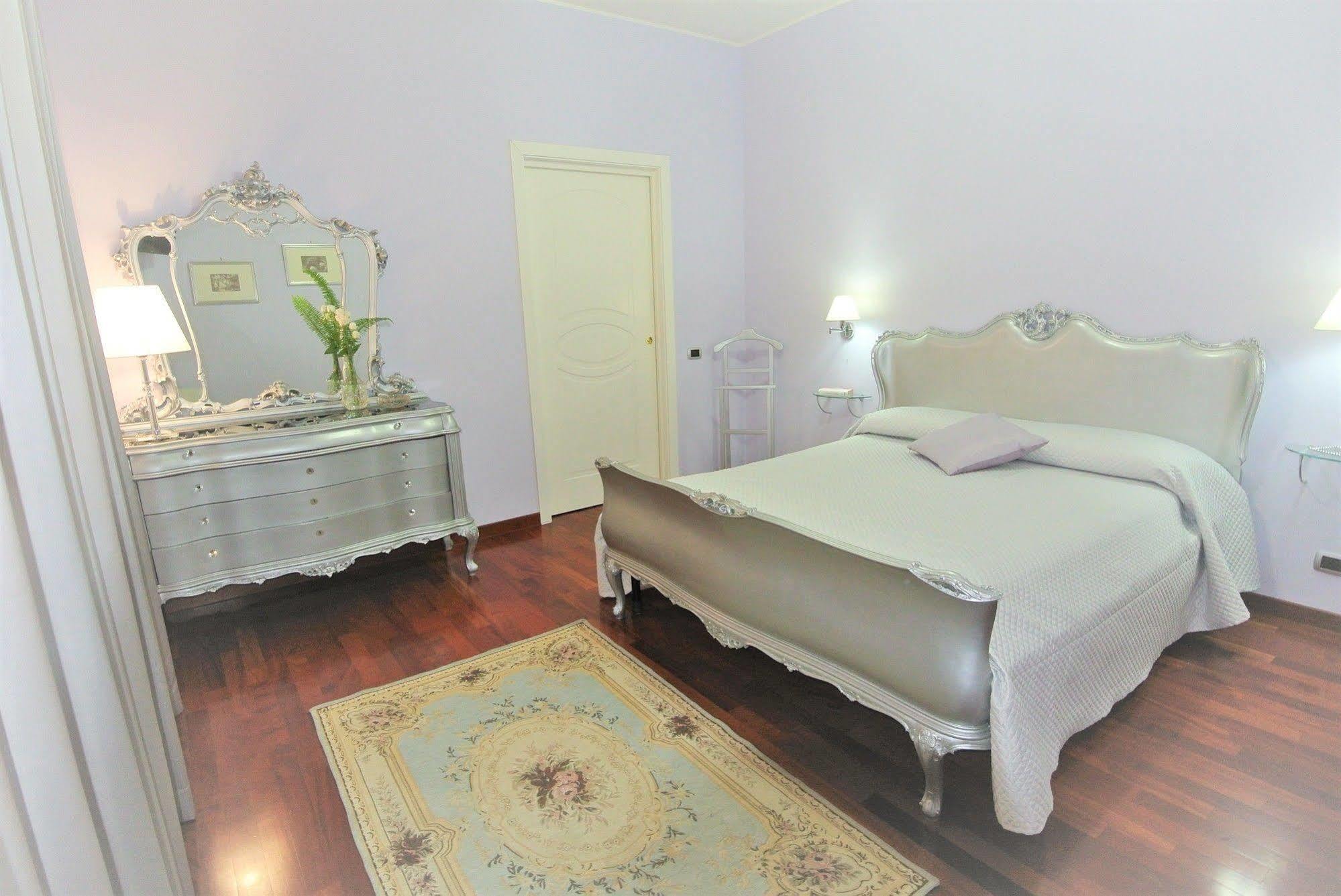 Il Giardino Delle Jacaranda Bed & Breakfast Талсано Екстериор снимка